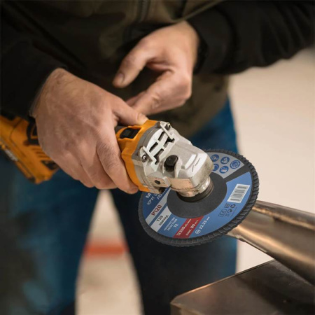 Круг шлифовальный лепестковый комплект МЕГЕОН 61003-10 купить по низкой цене | МАКСПРОФИТ